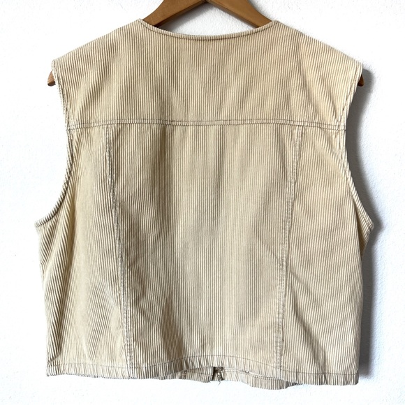 Vintage 90s Corduroy Vest - Picture 2 of 4